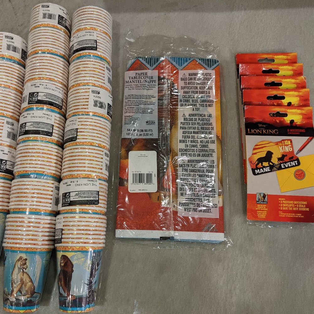 Lion King Party Supply Bundle (Brand New)